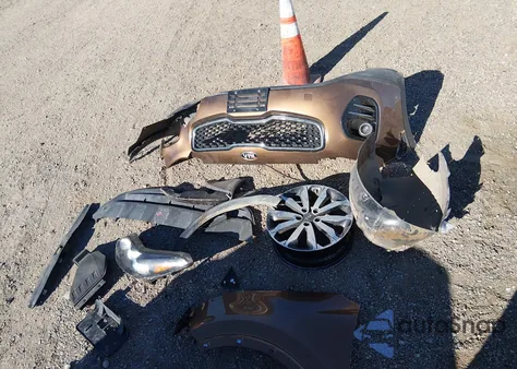 2018 Kia Sportage Ex z USA, uszkodzony, nr VIN KNDPNCAC0J7365555